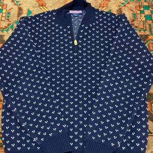 Vineyard Vines Sweater - Medium